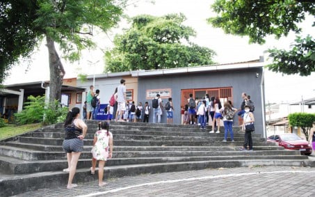 Nova Iguaçu dá largada para o ano letivo nesta segunda