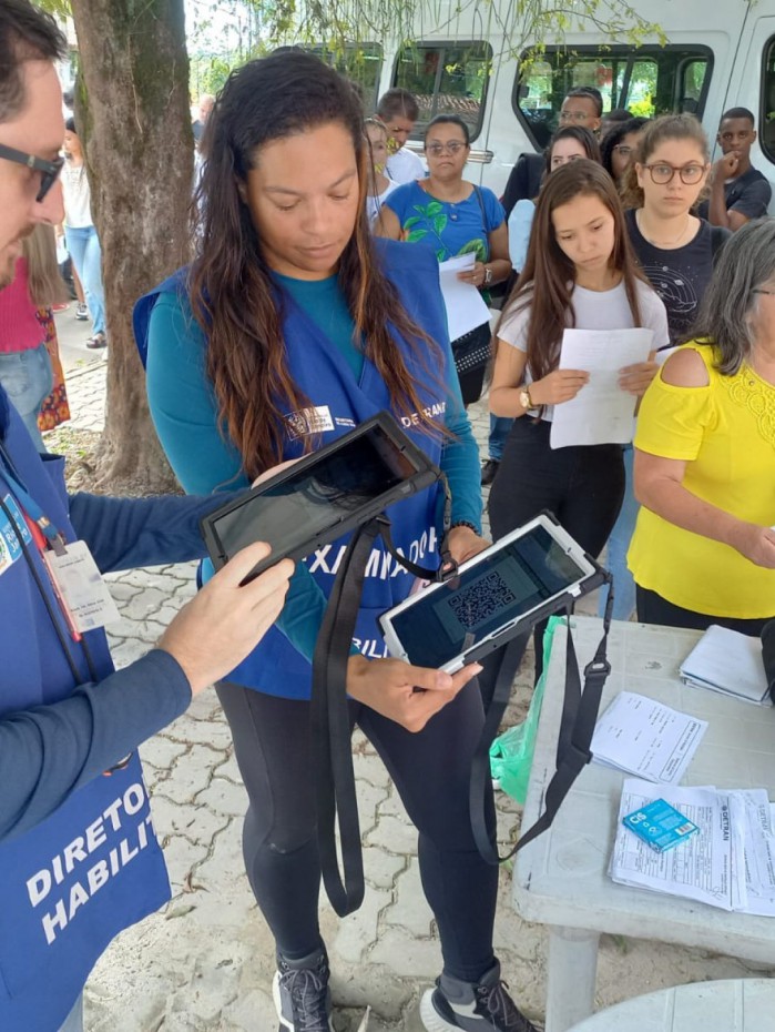 Detran RJ passa a usar tablets em áreas de provas práticas e acelera ...