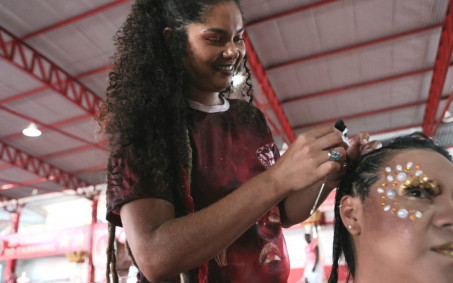 Viradouro investe na maquiagem artística para além do Carnaval de 2023