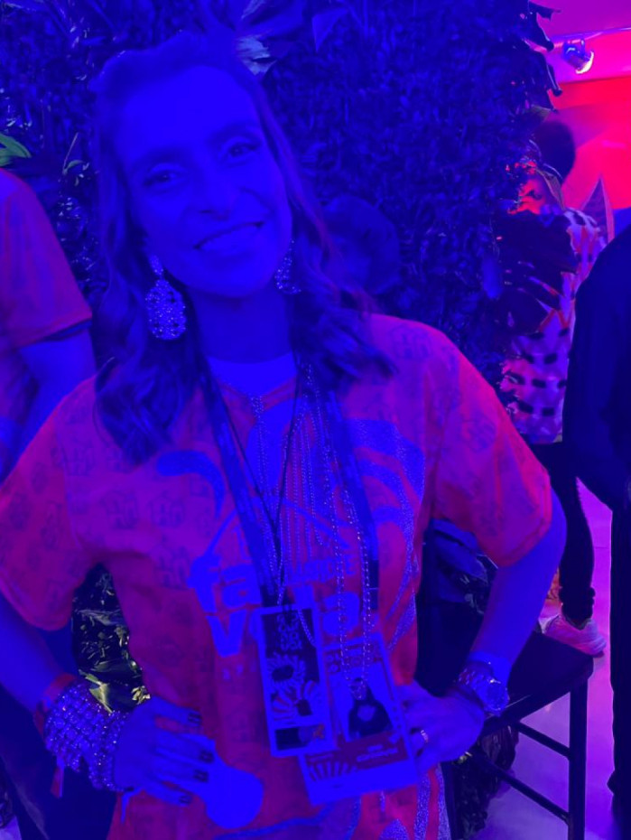 Subprefeita de Jacarepagu&aacute;, Talita Galhardo, curtiu o segundo dia desfiles no Camarote Favela