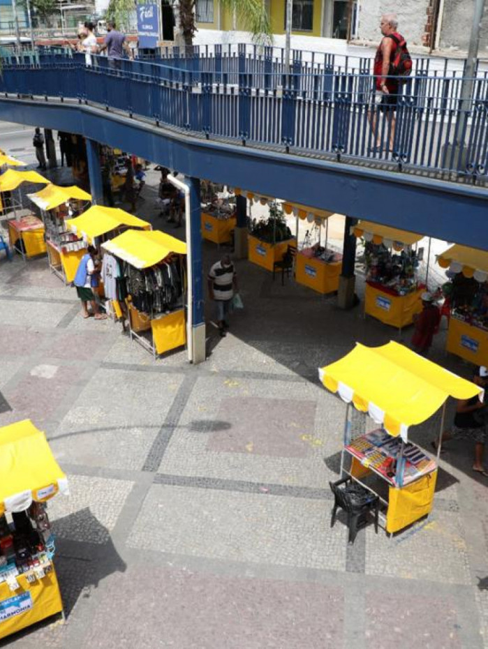 Camel&ocirc;s do M&eacute;ier foram legalizados e tiveram suas barracas padronizadas, deixando o ambiente organizado e seguro para trabalhadores e moradores