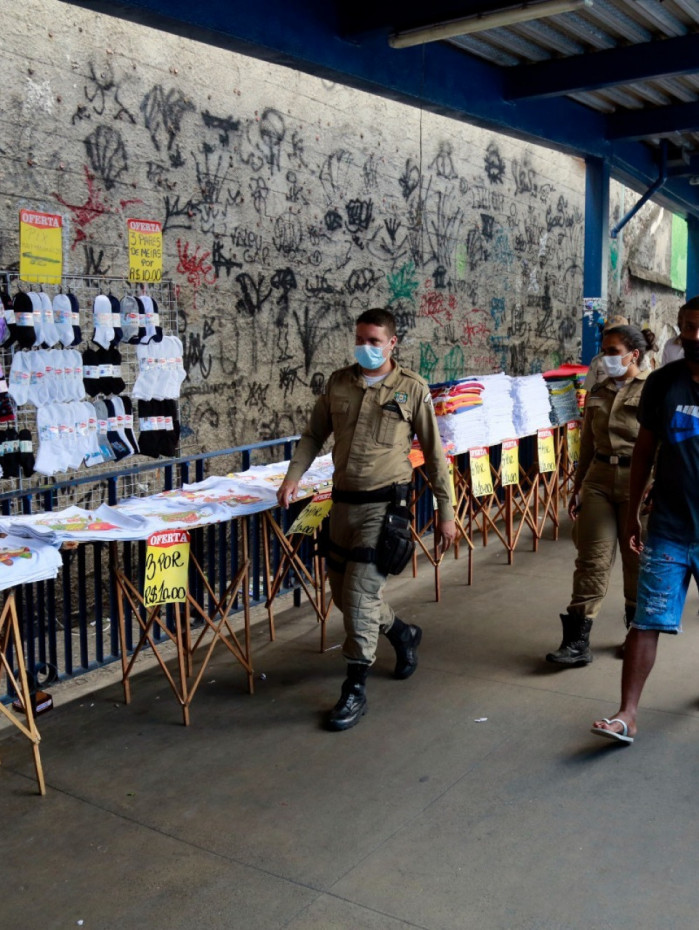 Camel&oacute;dromo do M&eacute;ier era desorganizado e as paredes cheias de picha&ccedil;&otilde;es