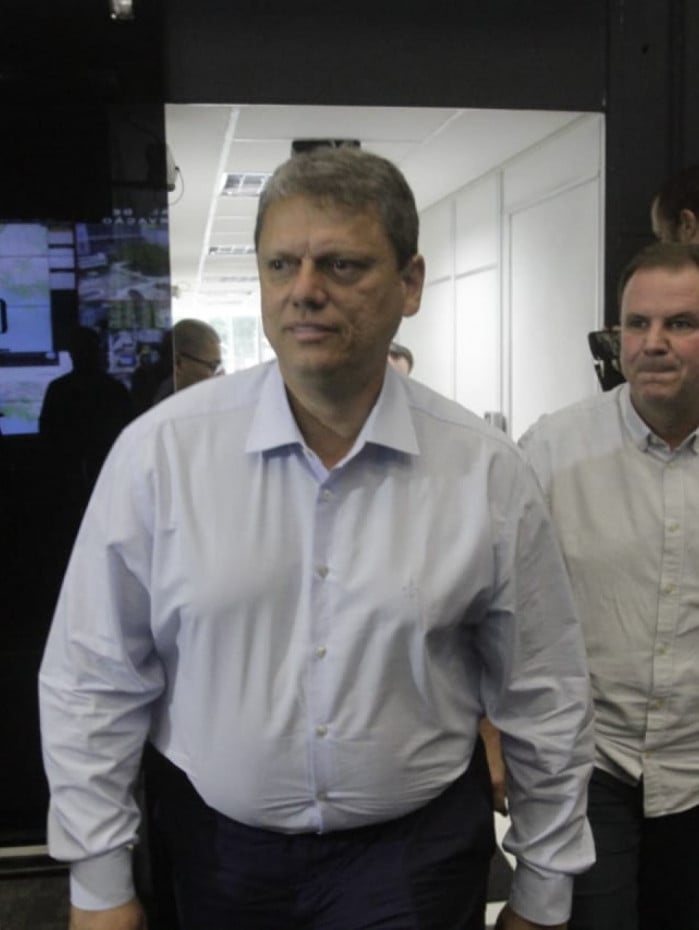 Tarcísio de Freitas afirmou que pretende comprar radares meteorológicos e contratar meteorologistas