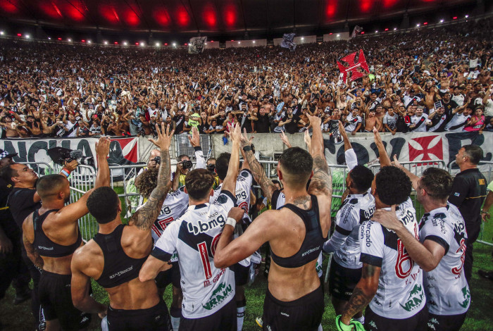 Jogadores comemoram o gol de Pumita (2), primeiro da partida entre Flamengo x Vasco pelo Campeonato Carioca no Maracana em 05 de marco de 2023. Foto: Daniel RAMALHO/VASCO