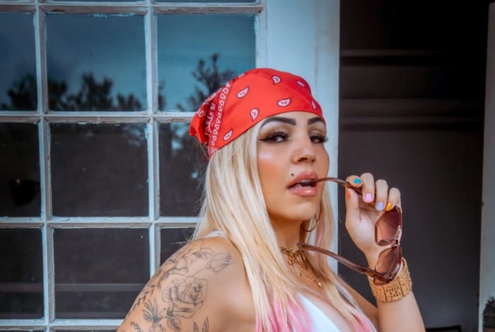 Sheila Pink - Instagram: @sheilapinkoficial