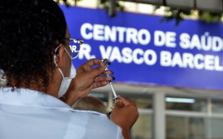Campanha de vacinação em Nova Iguaçu tem novo público-alvo