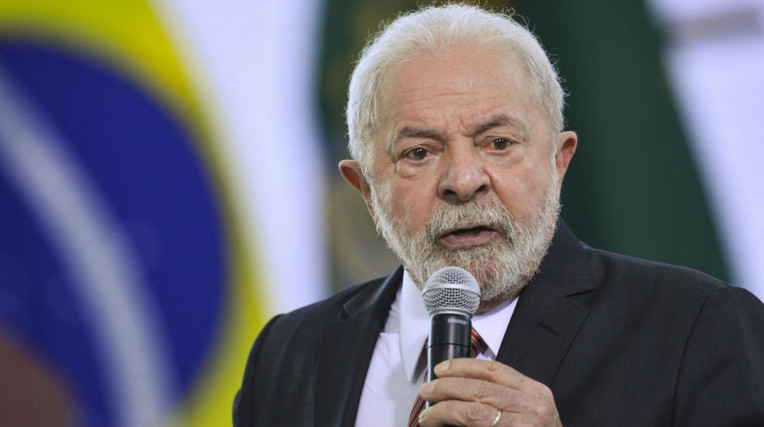 Lula indica embaixadores para Índia, Butão, Indonésia, Cuba e Eslováquia, Brasil