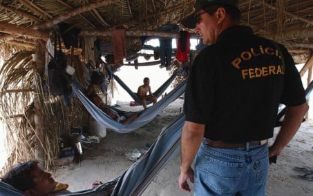 Trabalho análogo à escravidão bate recorde e liga alerta 134 anos após a abolição