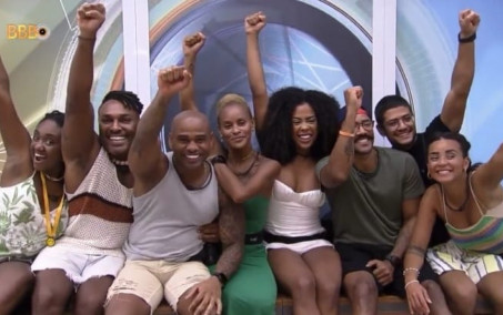 Fred Nicácio reúne brothers negros para foto no 'BBB 23'
