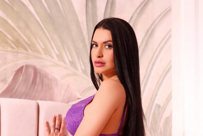 Natália Nascimento - Instagram: @natalianascimentooficial