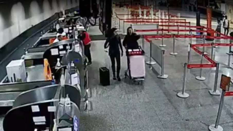 K&aacute;tyna Ba&iacute;a e Jeanne Paollini foram detidas na Alemanha por suposto envolvimento em tr&aacute;fico internacional de drogas