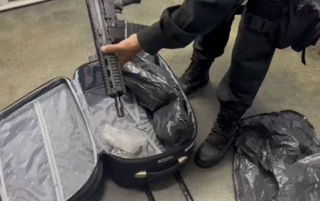 Mulher é presa na Rodoviária do Rio com quatro fuzis na bagagem