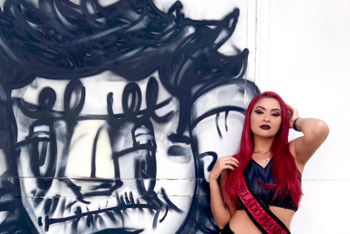 Nanda Marques &eacute; musa do Flamengo e atriz de pegadinhas da RedeTV!  