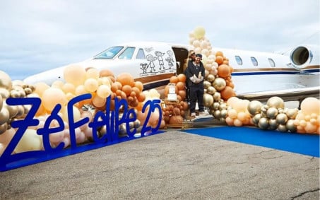Zé Felipe ganha avião de presente de Virginia Fonseca: 'Levar a família toda'