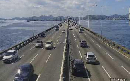  Estradas têm fluxo intenso nos acessos à Região dos Lagos