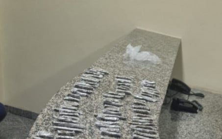 Polícia apreende entorpecentes em São Pedro da Aldeia