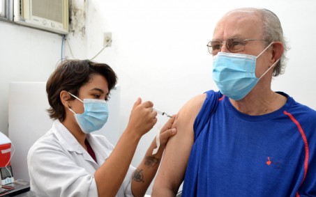 Resende realiza Dia D de vacinação contra a gripe e Covid-19