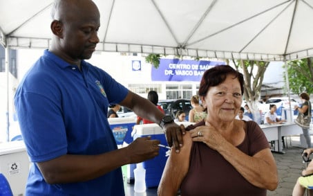 Nova Iguaçu segue com seu programa de imunização contra a Covid-19