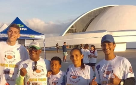 Mãe participa de maratona para divulgar desaparecimento do filho  