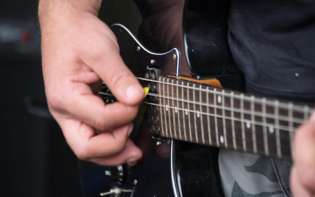 Feira Livre conta com shows de pop e rock