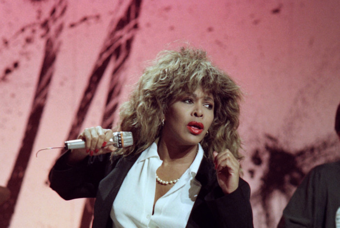 Al&eacute;m de ter uma carreira consolidada no mundo da m&uacute;sica, Tina Turner tamb&eacute;m se arriscou no cinema