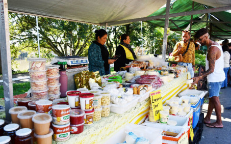 Feira Livre reúne shows de pop rock e sertanejo