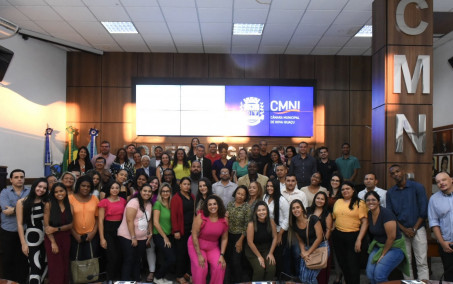 Câmara Municipal de Nova Iguaçu recebe visita de estudantes de Direito