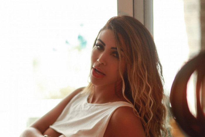 Famosa no OnlyFans, a modelo Cris Galera revelou que tem o desejo de participar de um concurso de confec&ccedil;&atilde;o de tapetes