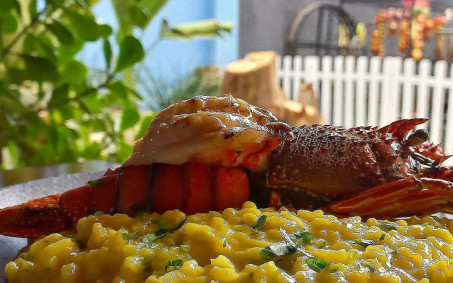 Shoppings e restaurantes de Nova Iguaçu correm por casais na noite dos namorados