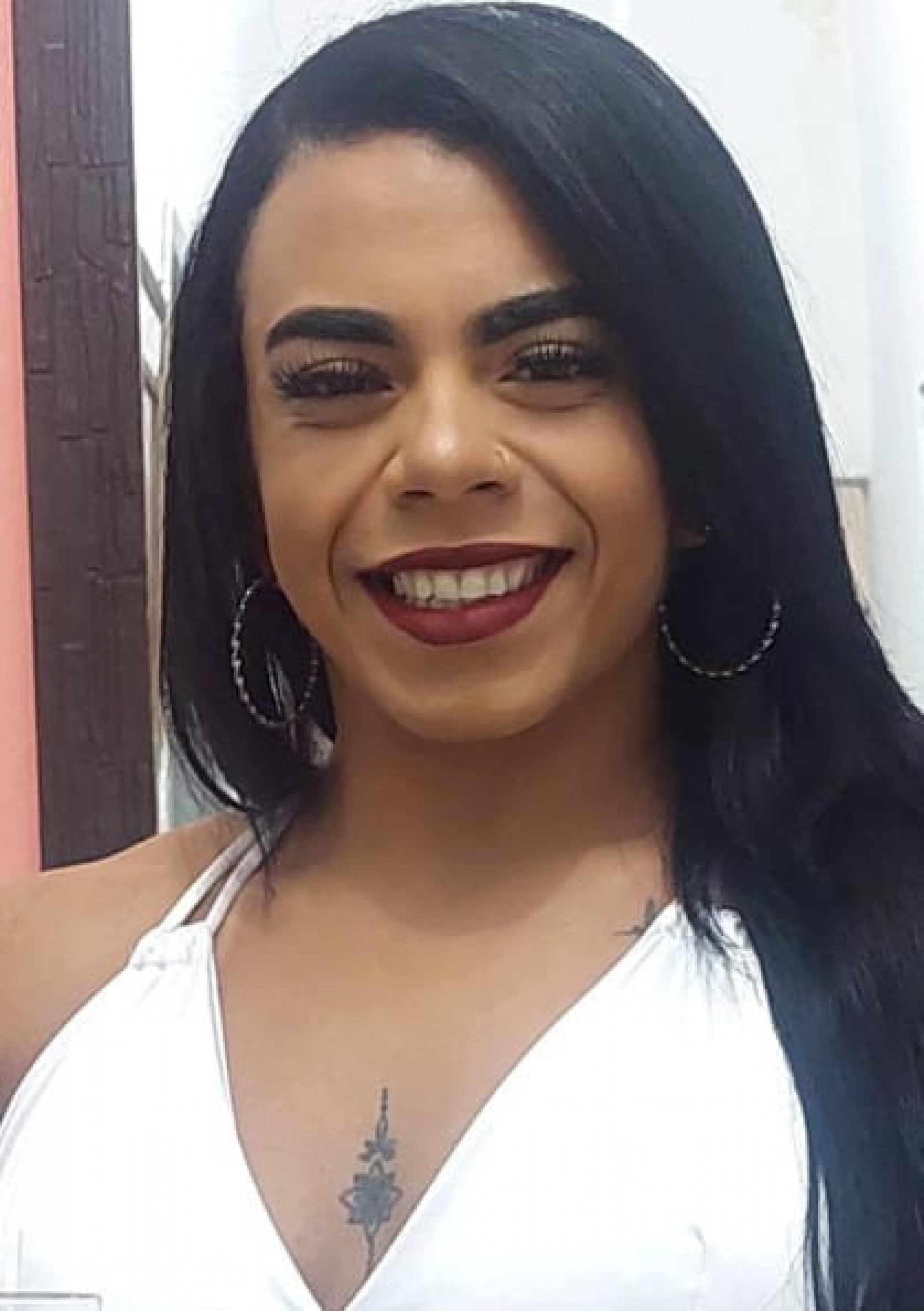 Fisiculturista Camila Anjos, de 27 anos, est&aacute; sumida desde o dia 12, ap&oacute;s sair de casa e ir para academia, onde foi vista pela &uacute;ltima vez saindo com uma mala em dire&ccedil;&atilde;o a um ponto de &ocirc;nibus, em Nova Igua&ccedil;u, na Baixada Fluminense  