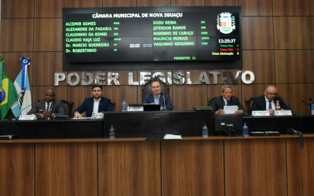 Câmara de Nova Iguaçu aprova projeto que torna obrigatório 'botão de pânico' em escolas públicas da cidade