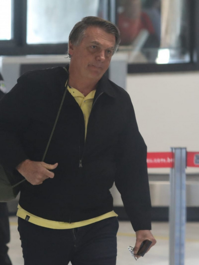 Jair Bolsonaro chega ao Rio de Janeiro nesta quinta-feira (29)