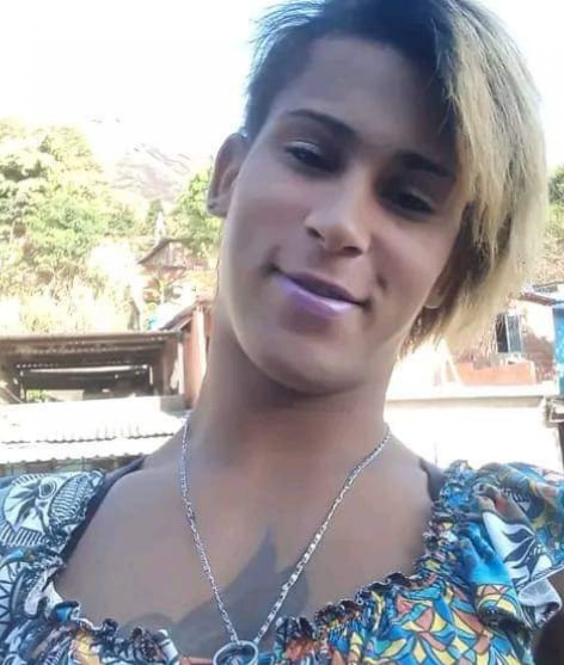 Mulher trans Naiury Pereira Mour&atilde;o, de 28 anos, desapareceu h&aacute; 8 dias ap&oacute;s sair de casa para encontrar um suposto namorado em Itaipua&ccedil;u, Maric&aacute;, na Regi&atilde;o Metropolitana do Rio   