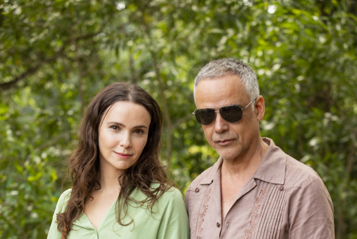 Lucinda (D&eacute;bora Falabella) e Andrade (&Acirc;ngelo Ant&ocirc;nio)