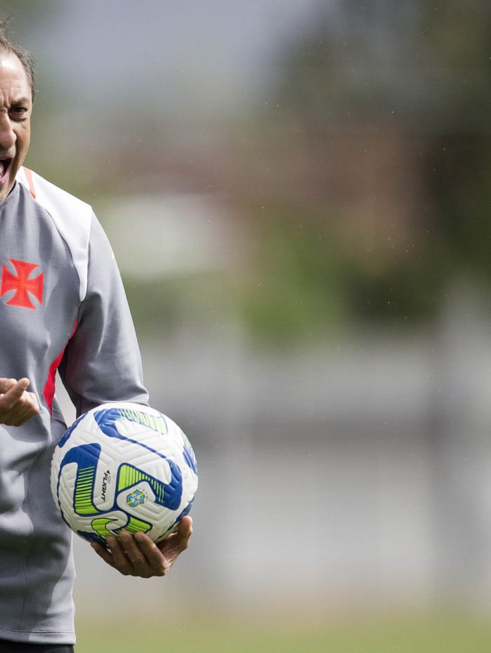Ramon Diaz no treino do Vasco no CT Moacyr Barbosa em 14 de julho de 2023. Foto: Daniel RAMALHO/VASCO
