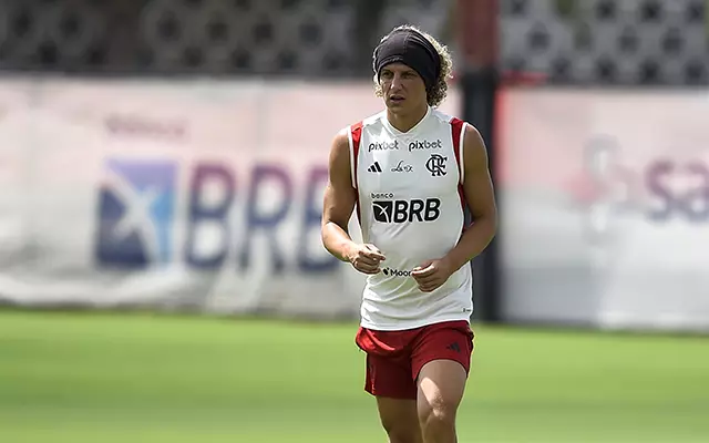 David Luiz em treinamento pelo Flamengo