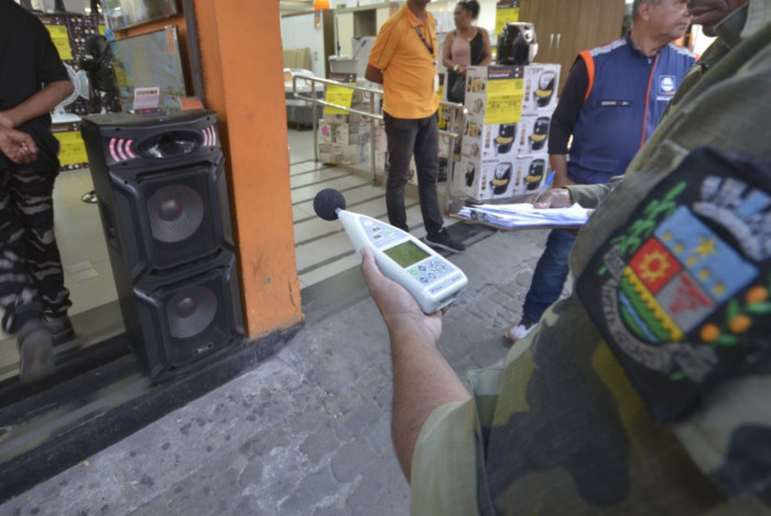 Agentes utilizaram equipamento especializado em medi&ccedil;&atilde;o de som na opera&ccedil;&atilde;o
