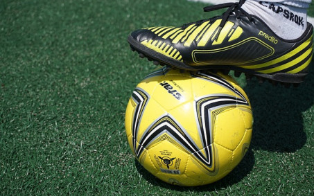 Escolinha de futsal abre inscrições para crianças e adolescentes em Resende