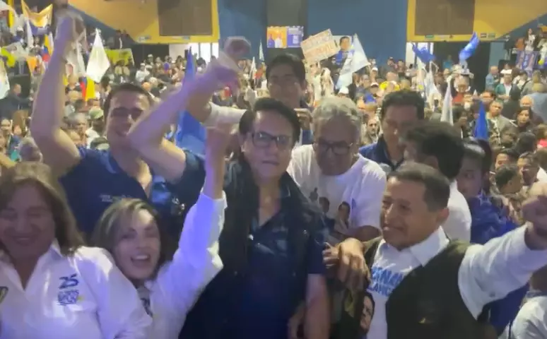 Candidato presidencial equatoriano Fernando Villavicencio foi morto a tiros após realizar um comício em Quito