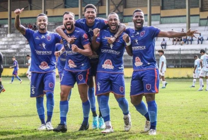 Duque de Caxias venceu o Macaé Esporte por 2 a 0 
