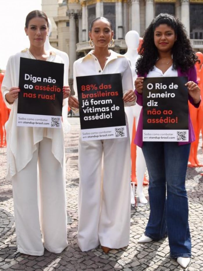 Prefeitura do Rio e L\'Oreal Paris realizam ação contra assédio na Praça da Cinelândia