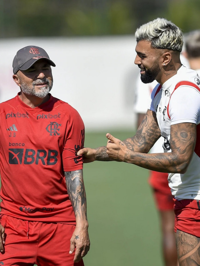 Gabigol e Sampaoli em treino do Flamengo.  - Marcelo Cortes / Flamengo