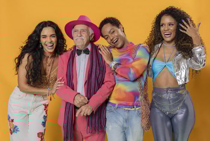 Luna (Giovana Cordeiro), Lampi&atilde;o (Ary Fontoura), Ca&iacute;to (Clayton Nascimento) e Soraya (Heslaine Vieira)