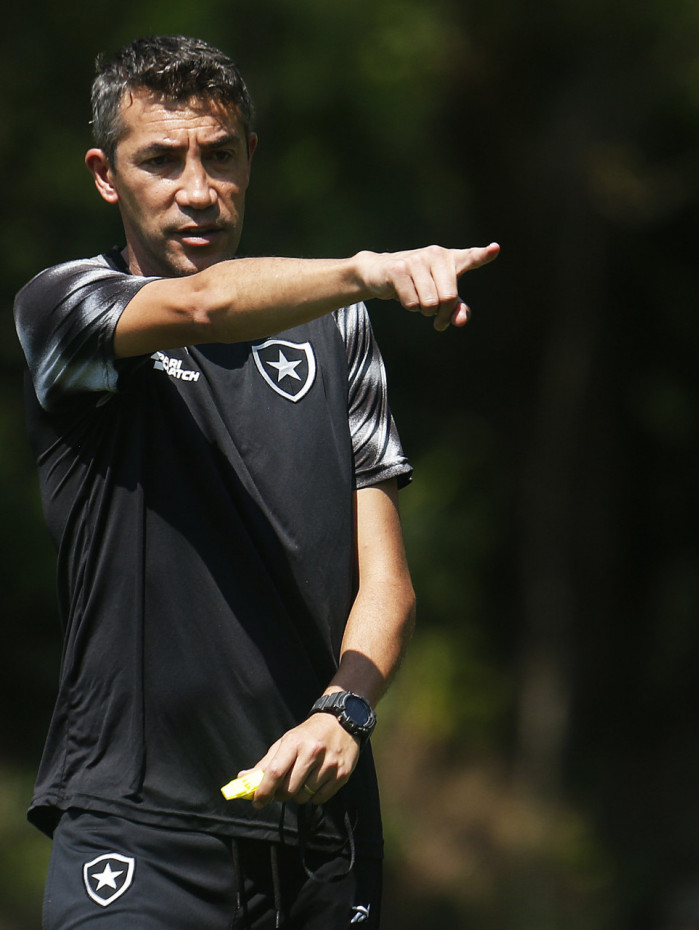  Bruno Lage.Treino do Botafogo, Esoaço Lonier.