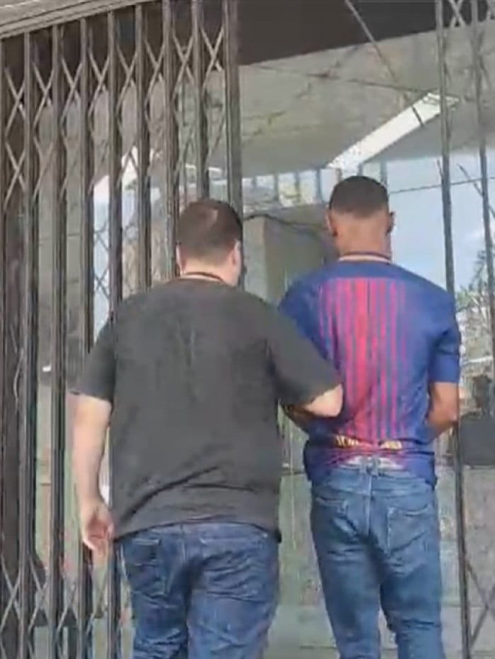 Anderson é preso pela 1ª DP 