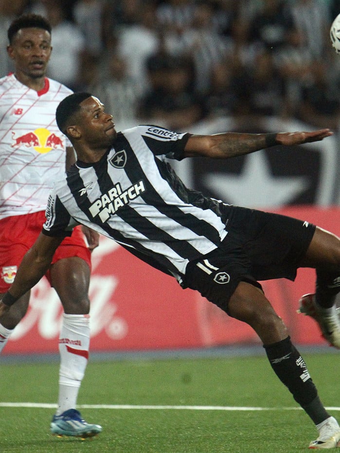 Botafogo bate Red Bull Bragantino e fica a um empate da fase de grupos ...