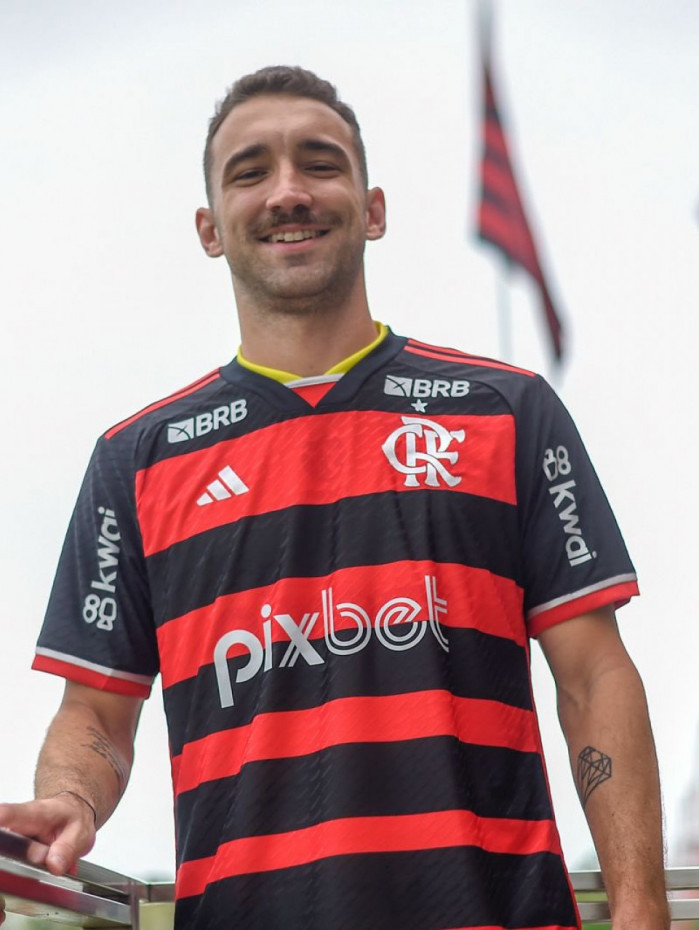 Léo Ortiz custou 7 milhões de euros (R$ 37,6 milhões na cotação atual)