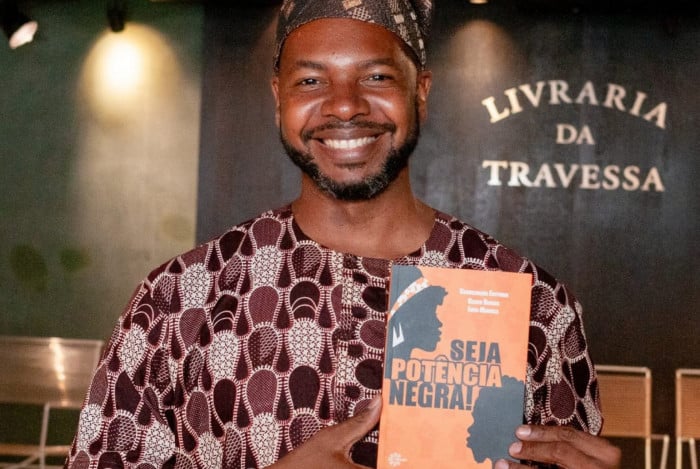  Humberto Baltar, um homem negro autista com TDAH, dislexia, altas habilidades e superdotação (AHSD)