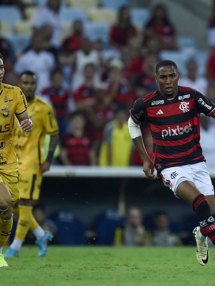 Promessa de 17 anos foi um dos principais destaques na vitória rubro-negra sobre o Amazonas