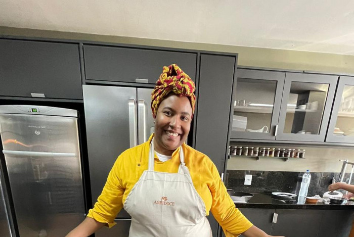 Carol Costa estuda e valoriza ingredientes e técnicas tradicionais afro-brasileiras
